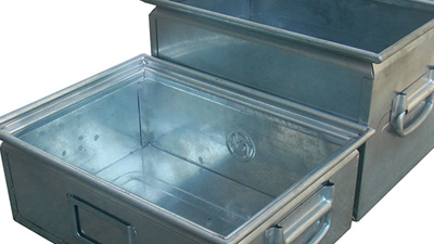 色撸撸在线视频物流机器为您讲解金属周转箱相较于传统周转箱优劣势